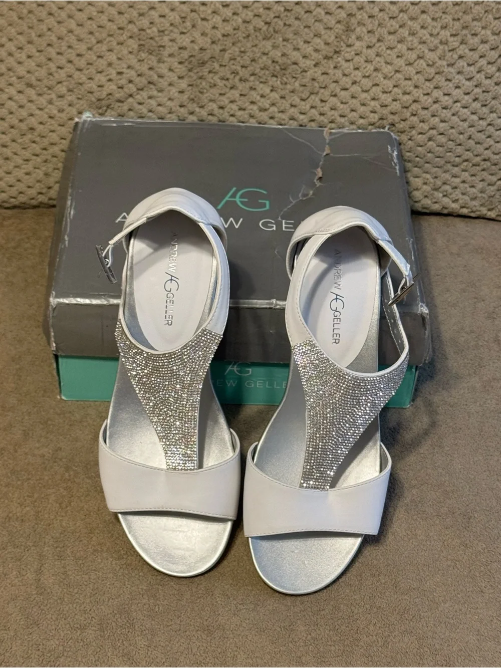 Andrew Geller Women's White & Silver Wedge Sandals - Size 10